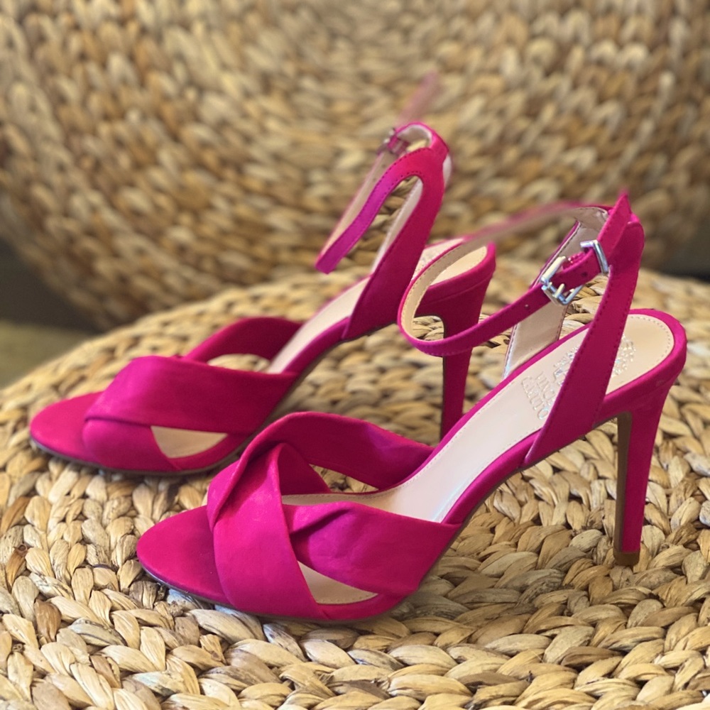 Vince Camuto, size 8.5 hot pink heels! Super sexy!